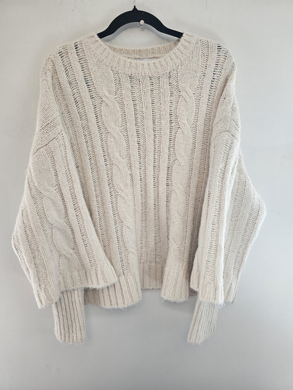 Zara Cream Cable Knit Oversized Sweater Split Cuff Size L - Picture 5 of 6